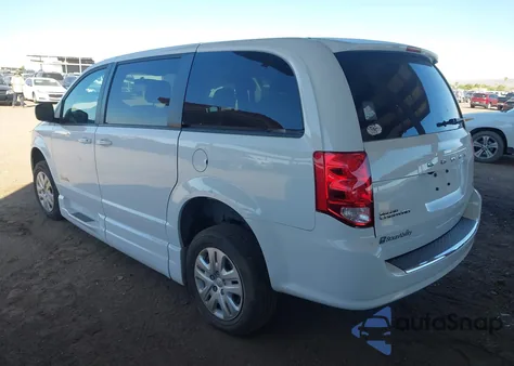 2018 Dodge Grand Caravan Se z USA, uszkodzony, nr VIN 2C7WDGBG9JR231510